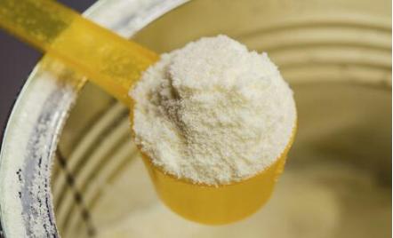 100多元的奶粉能买吗,300块钱以上的奶粉就不要再喝了