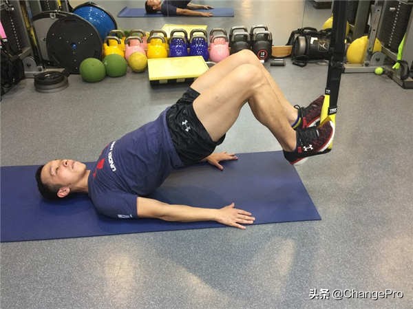 臀部大腿脚抽筋最快的解决方法,臀抽筋了怎么快速缓解