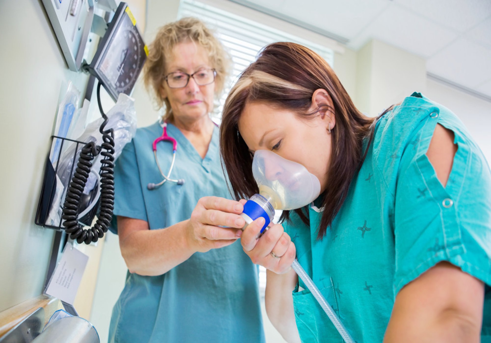 如何避免在顺产时侧切,顺产怎么跟医生说不让侧切