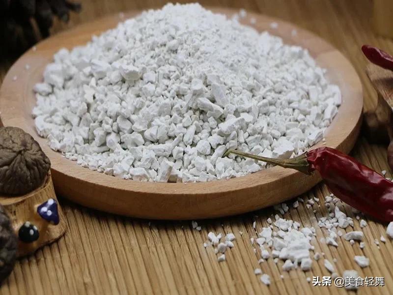 生粉与淀粉各是什么做的,勾芡淀粉和面粉有什么区别