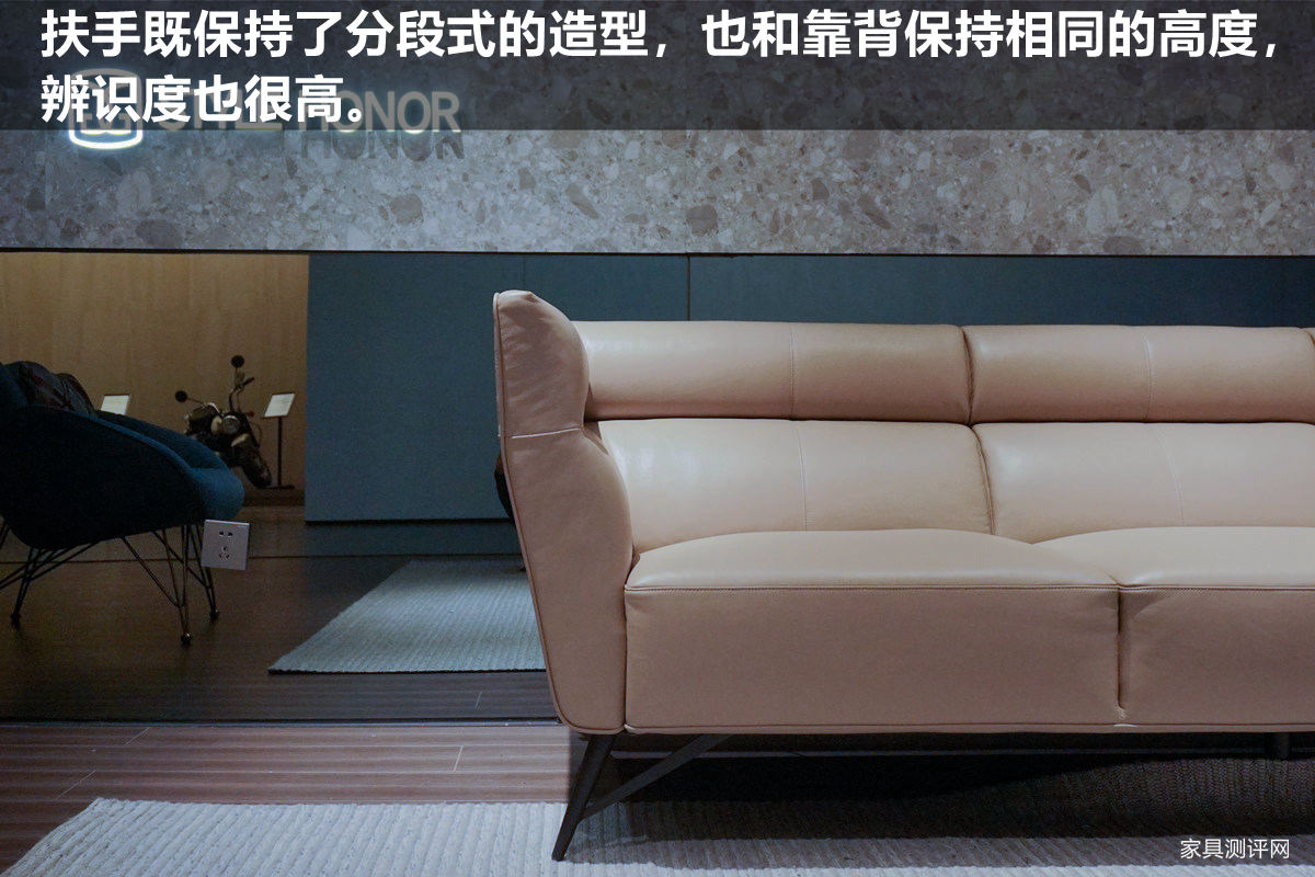 格调沙发哪个系列好用,黑白灰风格沙发搭配暖色沙发