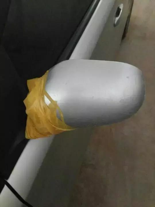 修马路不灌水泥,美国人直接用胶布,这是什么“智障”操作?