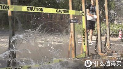 德立淋浴房玻璃爆炸,淋浴房突然爆炸的原因