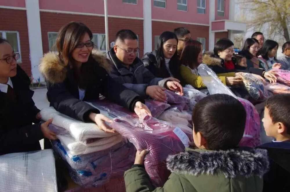 倾心胡杨润杏坛——杭州扶贫教师程海的支教之路