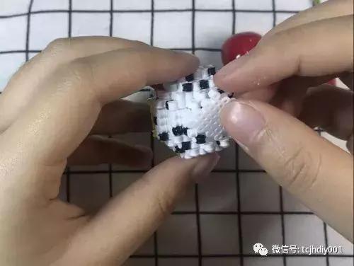 拼豆豆手工diy制作,手工拼豆视频教程