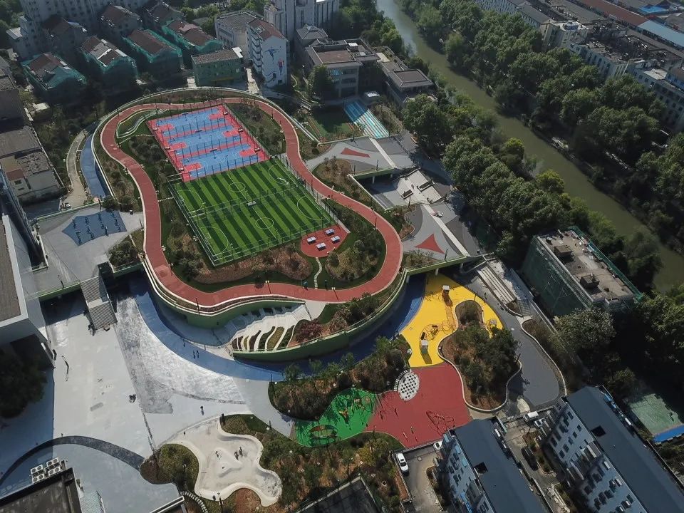 从镇江到镇江市体育中心怎么走,镇江老体育公园