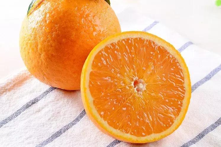 三个桃子19块钱,三个桃子1千克15个桃子重多少千克