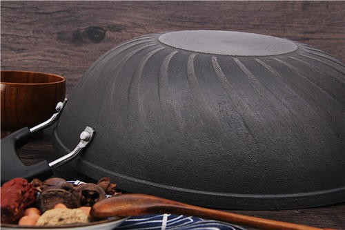 做饭的锅烧焦了成了黑色怎么洗掉,怎么去除做饭时锅里烧焦的痕迹