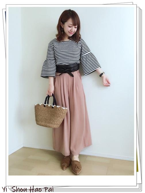 粉红色裤子搭配什么颜色上衣好看,粉红色裤子配什么上衣好看