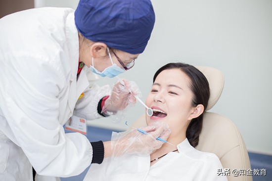 这4个医学类专业毕业就能拿高薪,医学专科就业前景最好的十大专业