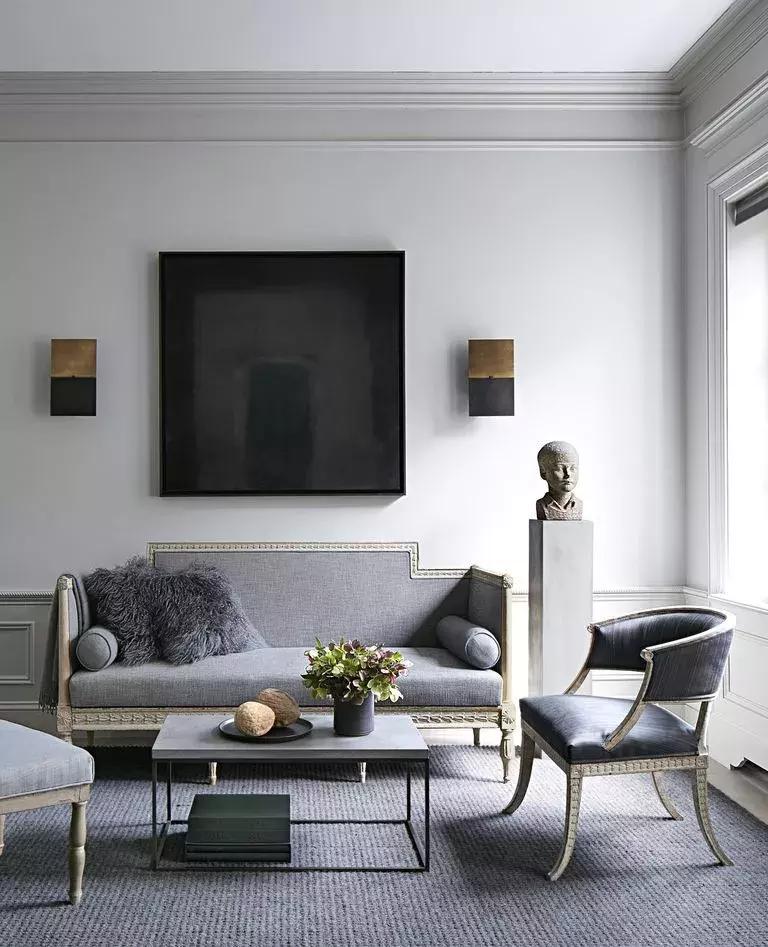 高级灰，经久不衰的百搭色，激情碰撞中造就诗意存在