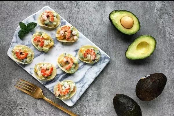 牛油果一个精心策划的骗局,牛油果一个18块