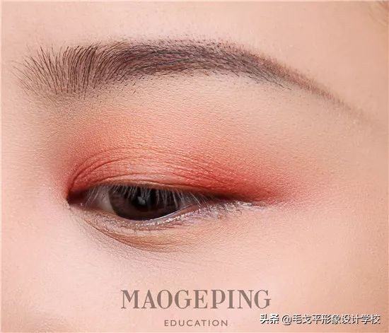 眼妆小技巧让你画出适合你的眼妆,眼妆教程手把手教你画眼妆