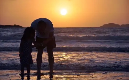 为了您和孩子的健康保持一米距离,为了孩子的身心健康请戒掉赌瘾