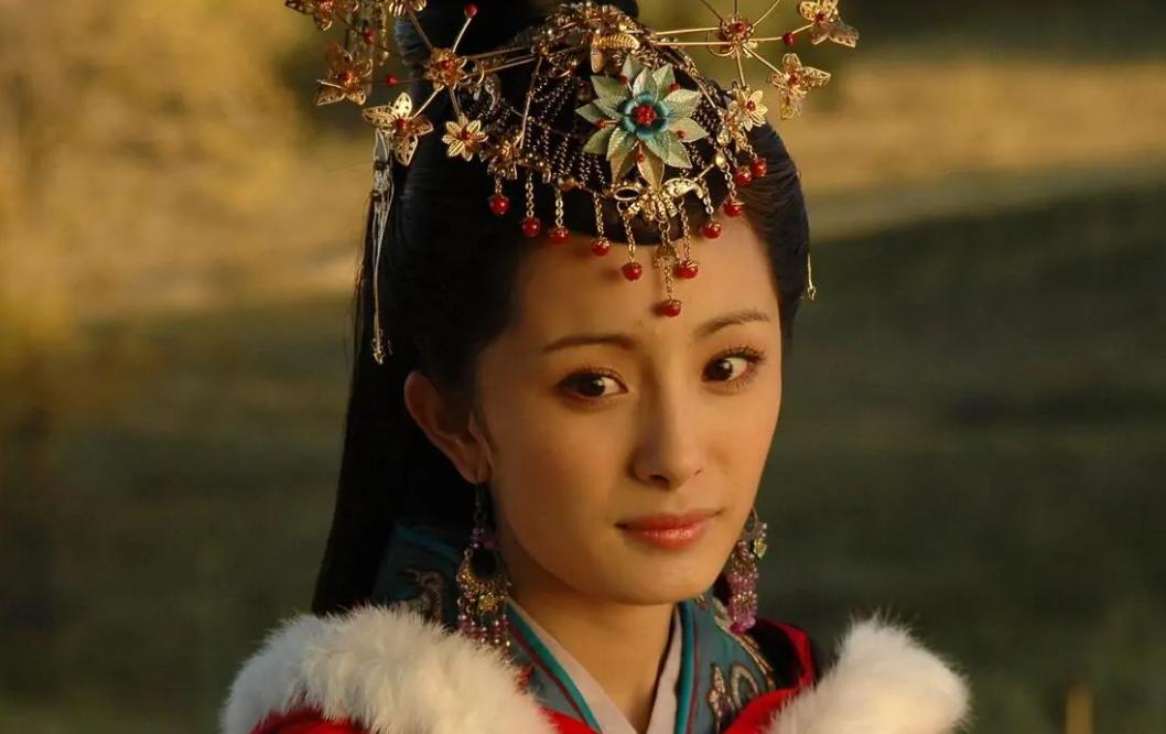 杨幂把自己捧成资本家,杨幂算资本家吗