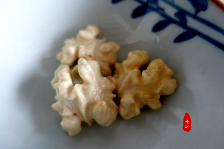 穿心莲木耳核桃拌凉菜,核桃穿心莲