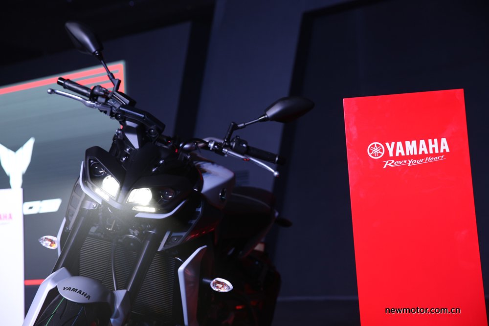 雅马哈mt-09三缸声浪,雅马哈mt09真实感受