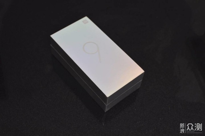 小米9对比苹果8p,小米9对比一加7