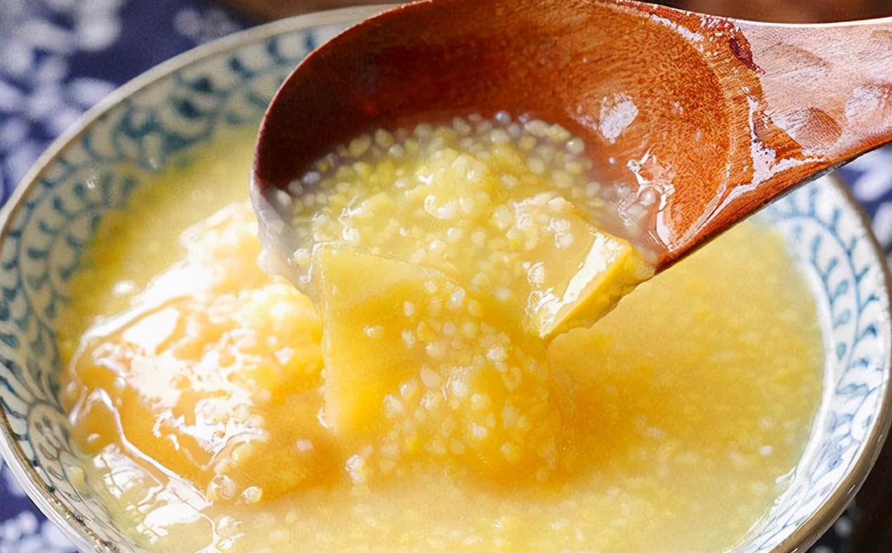 煮小米粥怎么让粥变粘稠,熬小米粥最正确的做法