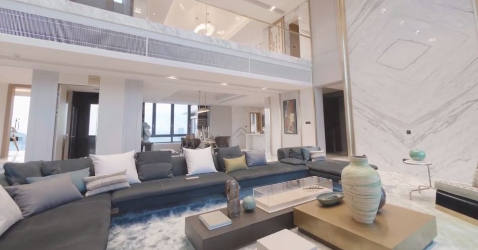 住1万楼是什么体验,住进超大豪宅是什么体验