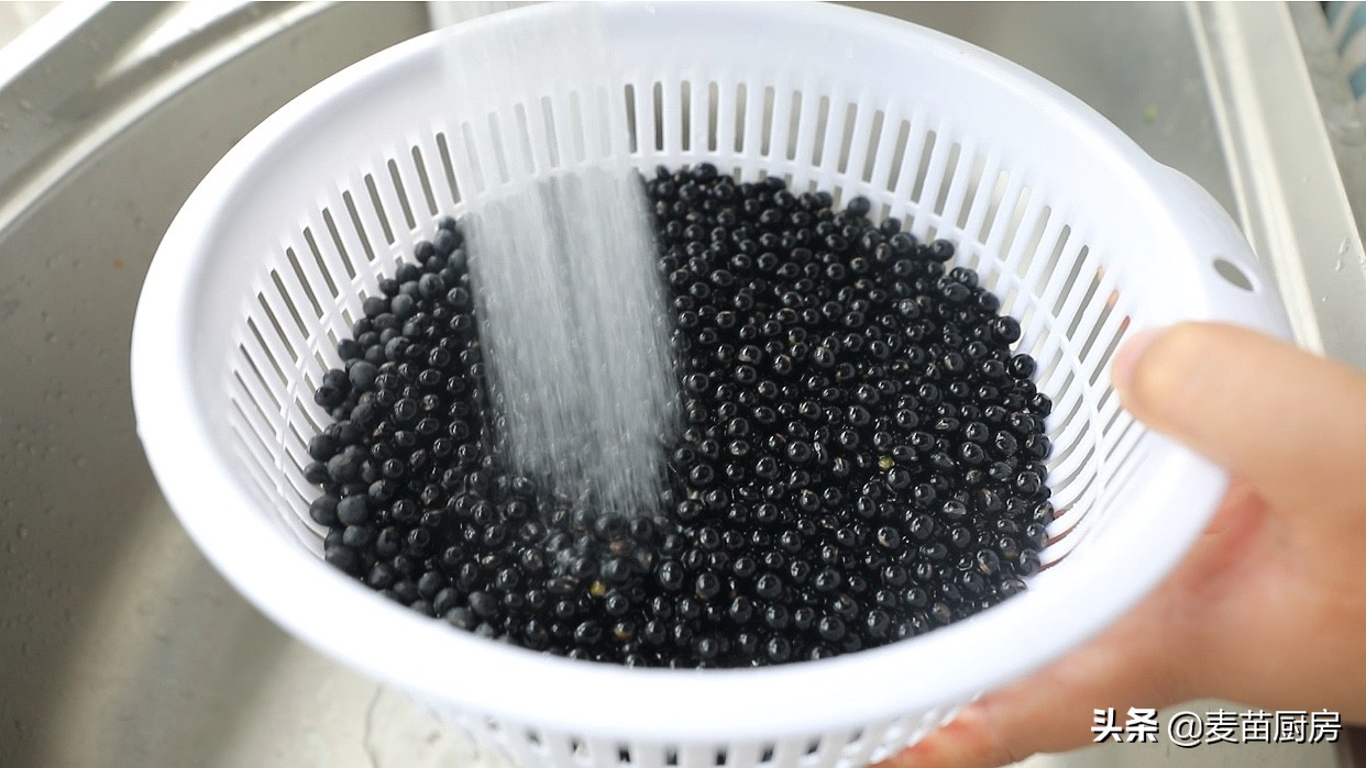 每天吃一把黑豆有什么好处,黑豆可以天天打豆浆喝吗