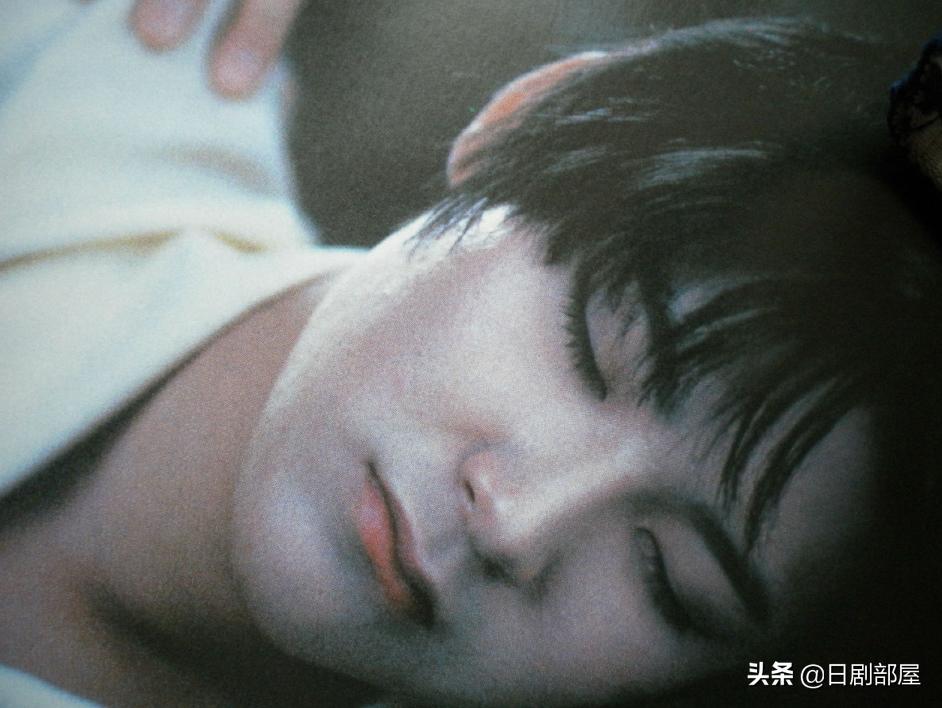 日本顶级星二代松田龙平，日本娱乐圈的另类*男美**