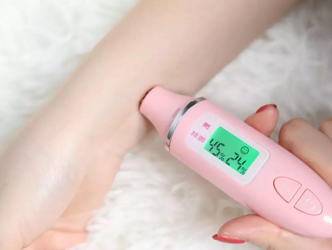 粉底液真实测评网红第一,网红粉底液真实测评