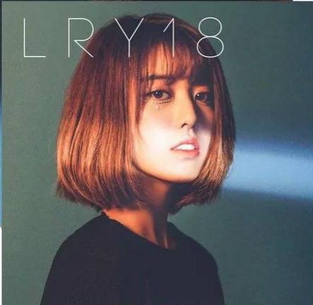 yamy时装周穿搭,yamy黑西装造型