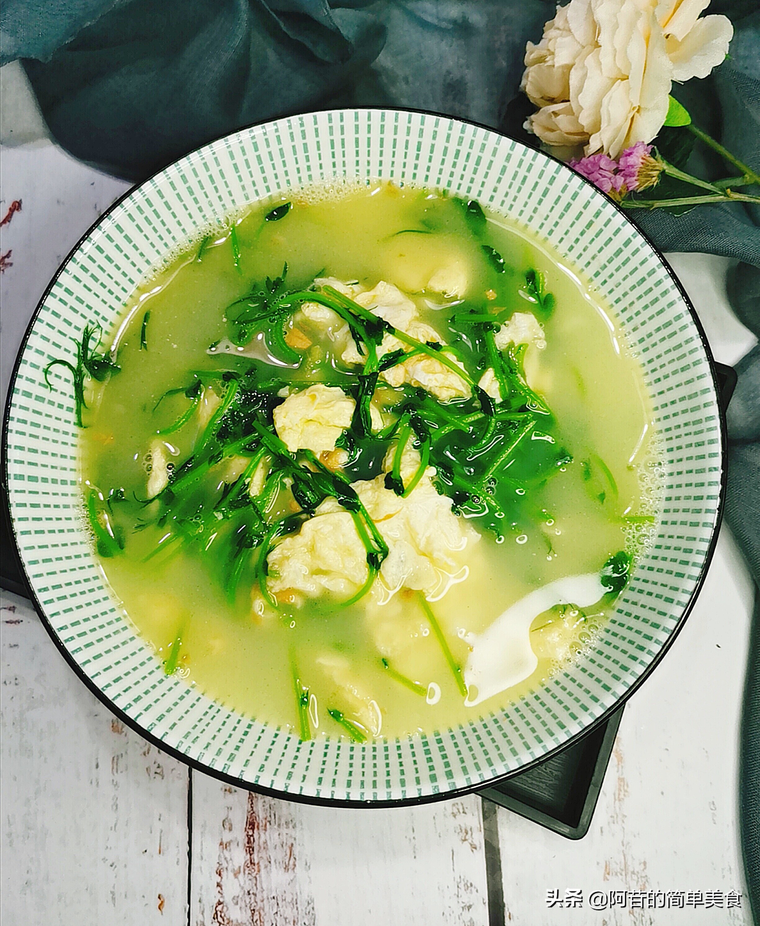 豌豆苗鸡蛋汤绿色的汤能吃吗,豌豆苗肉丝鸡蛋汤的正宗做法