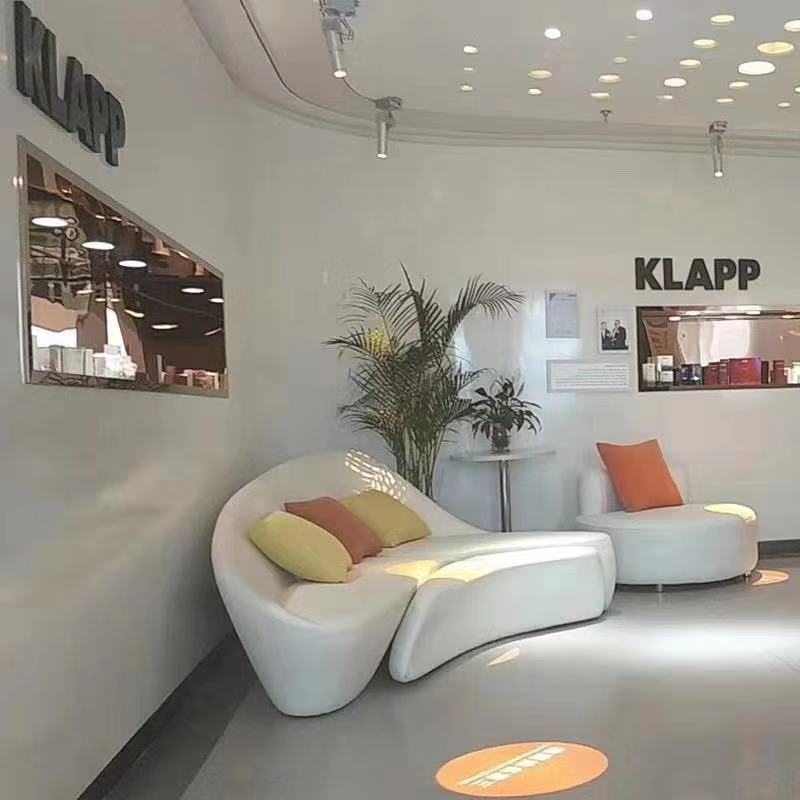 同样商品为什么女人喜欢买贵的,同样是购物为什么花钱更多