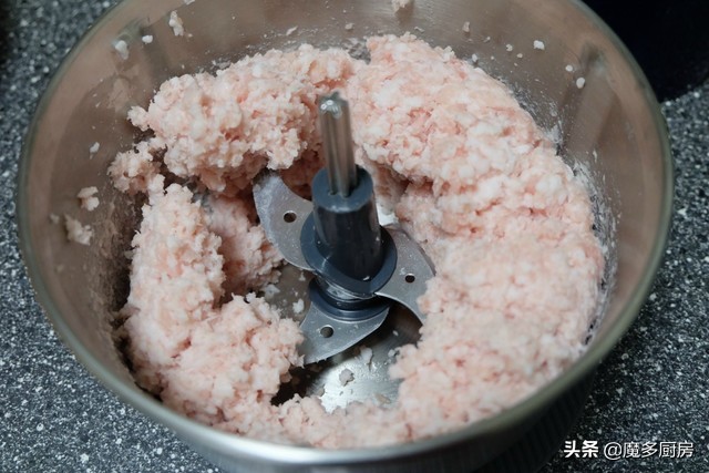 大包子的包子皮,妈妈蒸的大包子美味