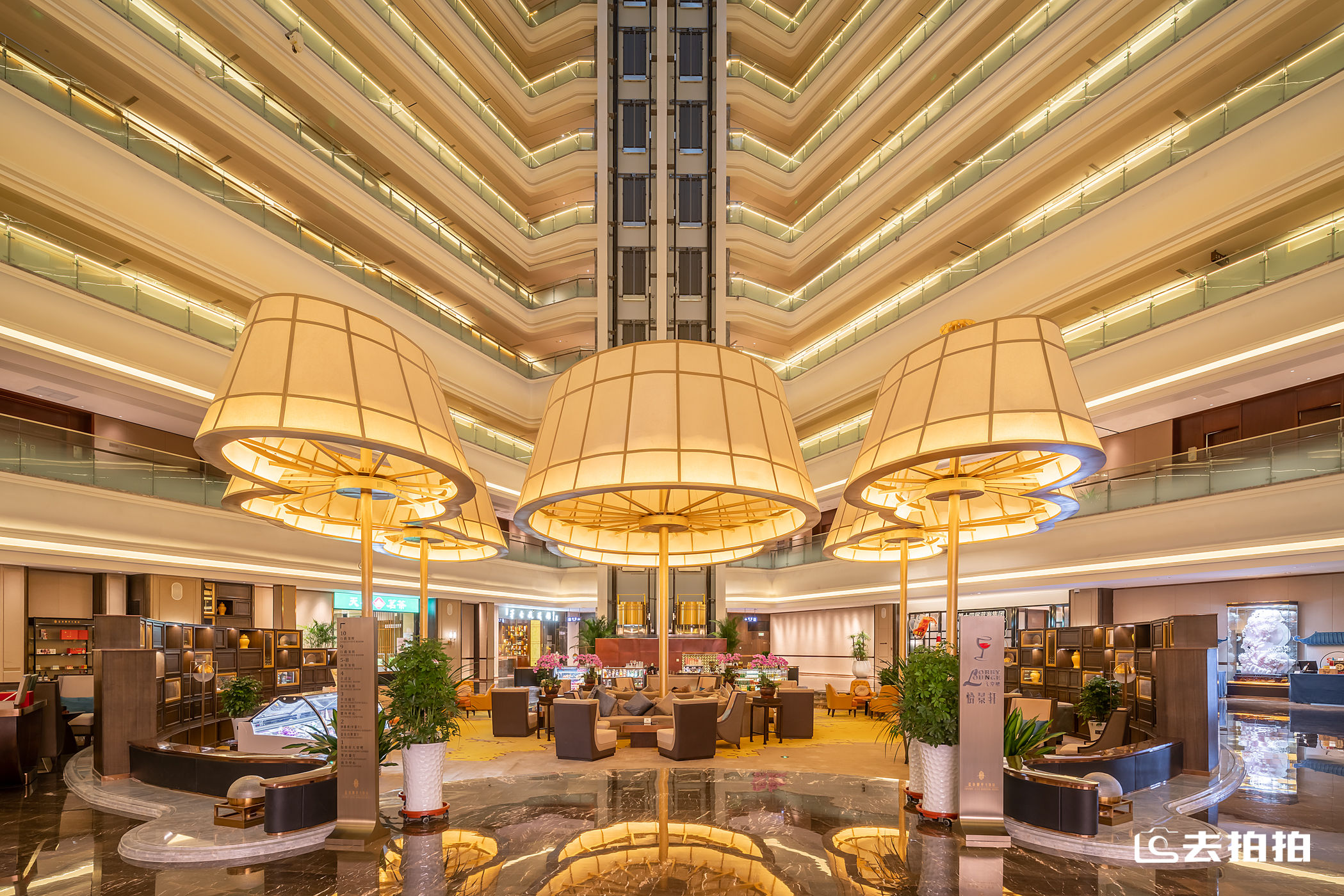 去拍拍蓝海酒店l做一片有温度的“蓝海”