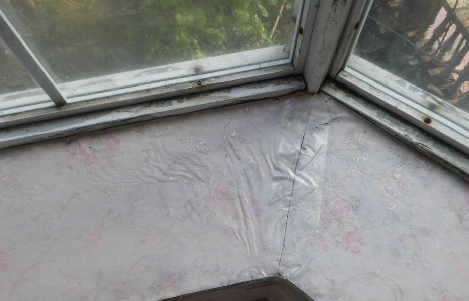 阳台漏水有什么好的解决办法,楼上阳台漏水不肯修楼下如何处理