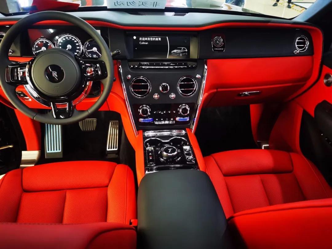 开法拉利拉法、保时捷918和迈凯伦p1的人都住啥样的豪宅？