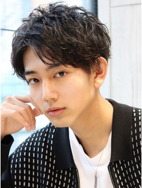 男生卷发造型中短卷,男生卷发造型中长发圆脸