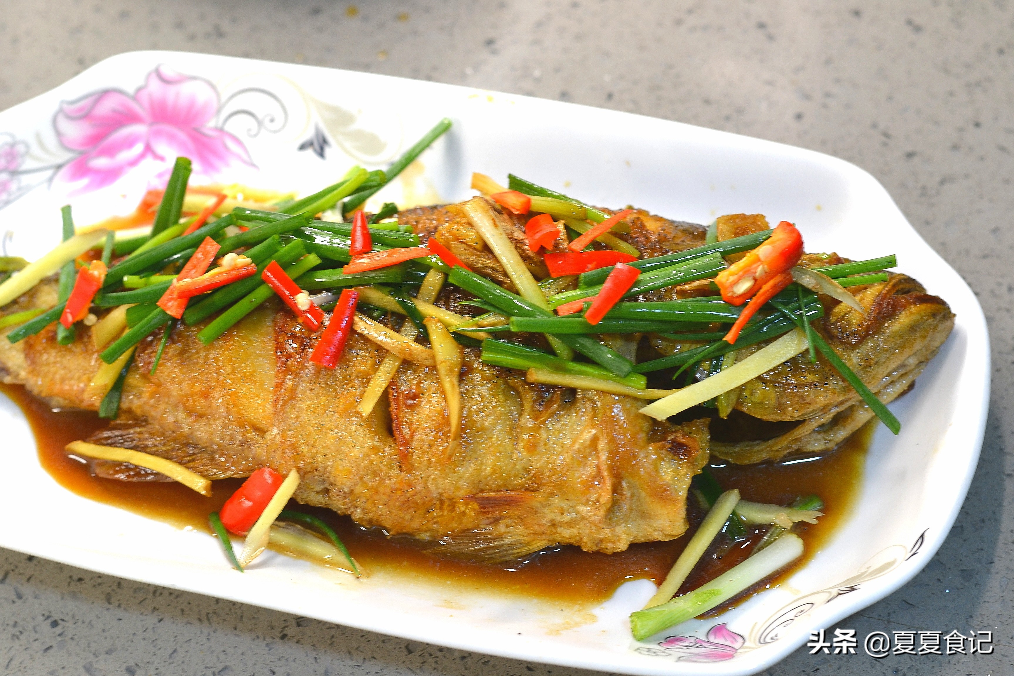 煎鱼不破皮，需掌握这3个小技巧，鱼不破皮，还焦香入味