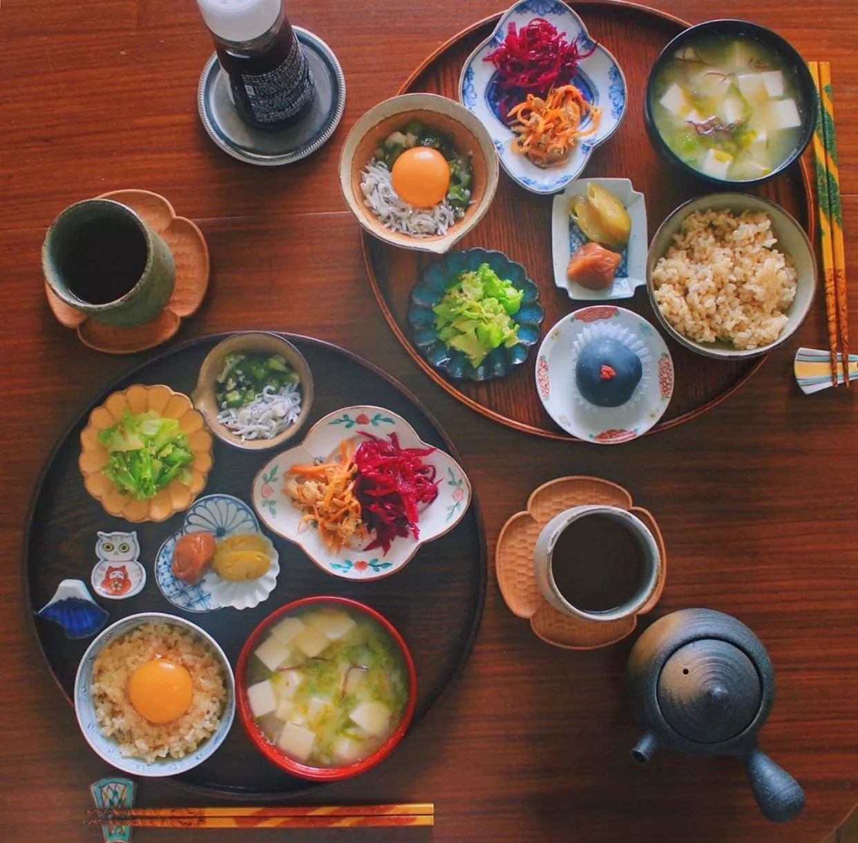 食之精致，碟碗众多，日本人吃饭为何如此“讲究”？