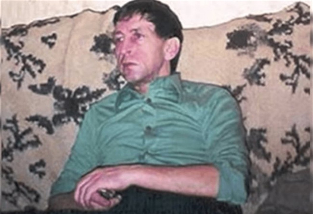 他把头伸进粒子加速器,被接近光速的质子束“轰击”,最后怎样了