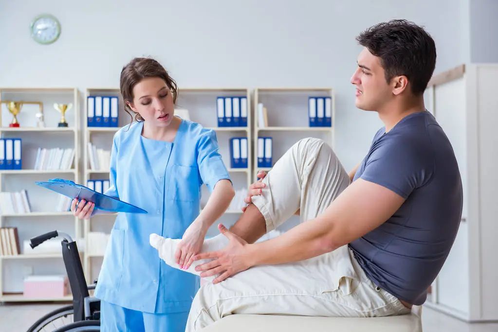 康复护理和基础护理的不同点,康复护理和一般护理有什么区别