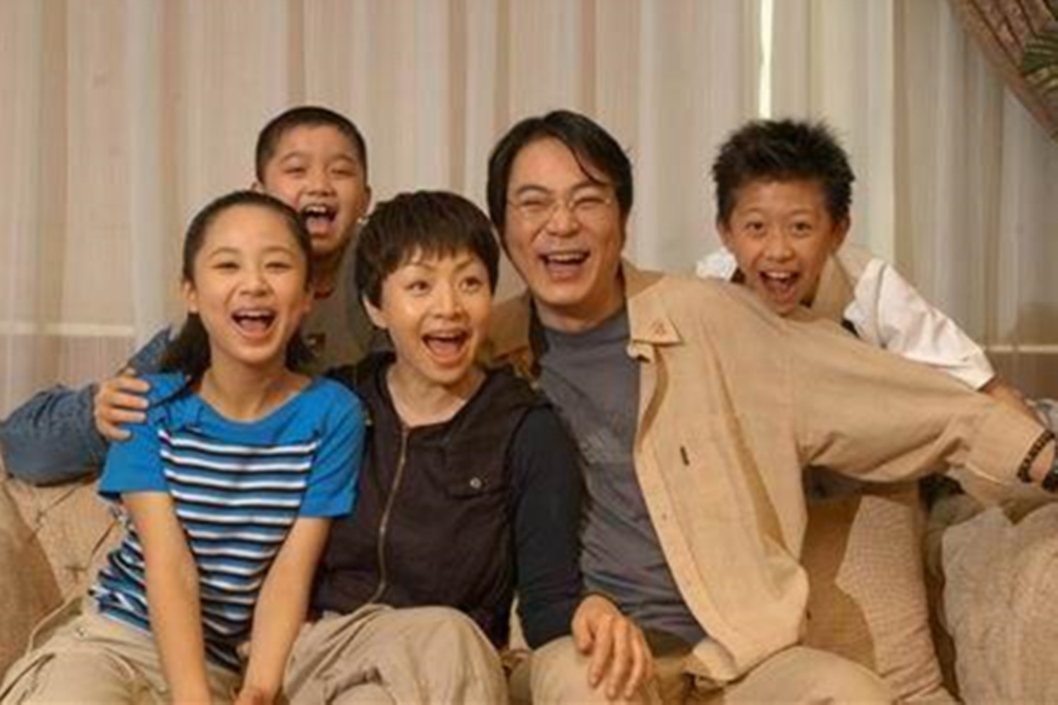 爸爸给女儿取外号,爸爸姓黄给女孩起个小名