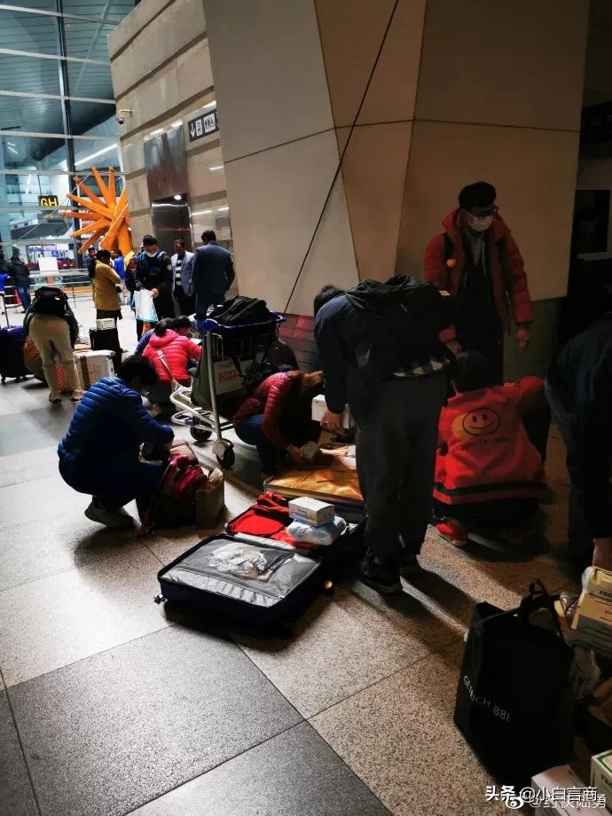 《我不是药神》原型陈勇自费去印度运回3000个口罩！你就是药神