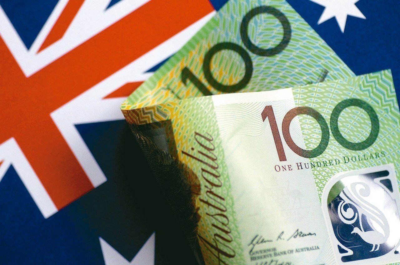 澳洲的人民币100怎样的,澳大利亚发行100元绿色纸币