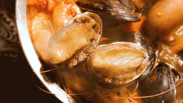 章鱼火锅日式,会动的章鱼海鲜火锅