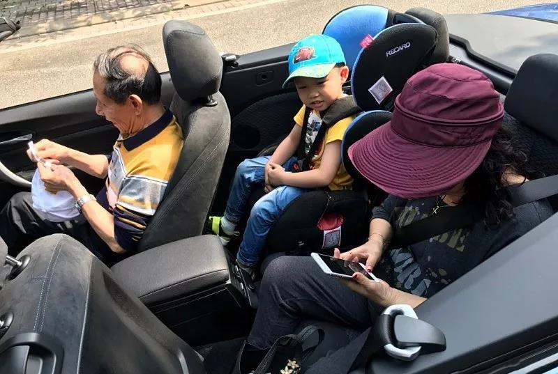 敞篷车兜风的浪漫,敞篷跑车的浪漫