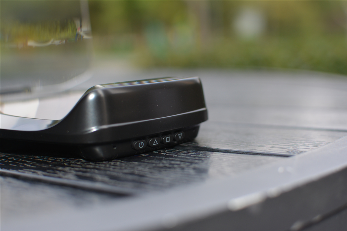 自从上过小米众筹,车萝卜又出新品,彩屏HUD真香