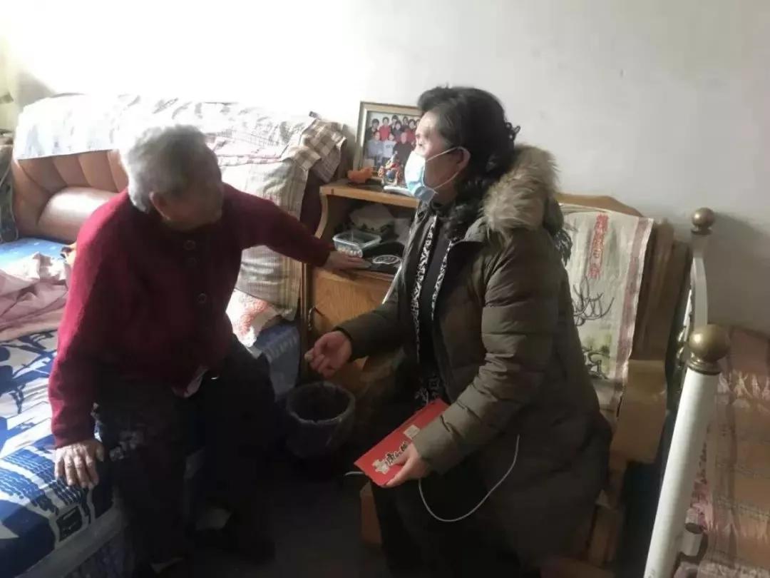 同舟共济携手合作战胜疫情,同舟共济全民战疫