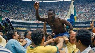 贝利凭什么成球王,为什么只有贝利和马拉多纳