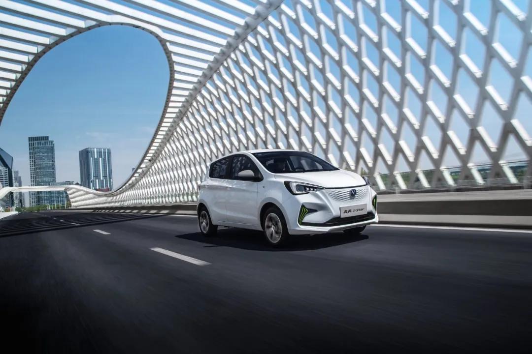 奔奔e-star续航301,长安奔奔e-star301公里最新续航测评