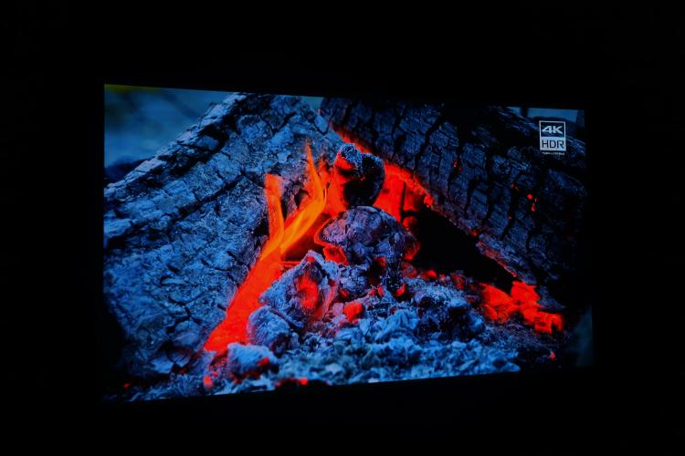 当贝投影f3对比灯泡机,当贝f3投影灯泡