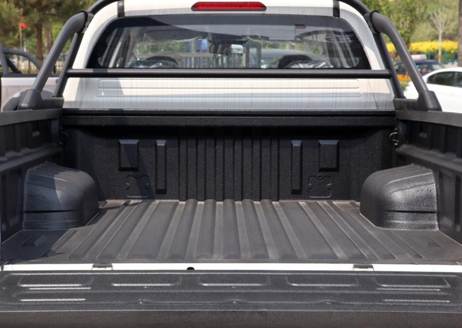 福田萨普征服者2.8t柴油皮卡,福田征服者3皮卡柴油版四驱报价